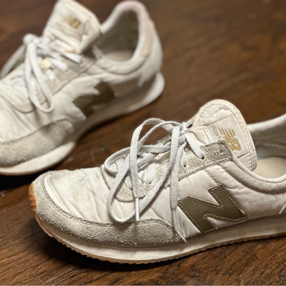 Women’s New Balance 720 Running Shoes Off White Golf Classic Lifestyle Retro - Picture 1 of 11